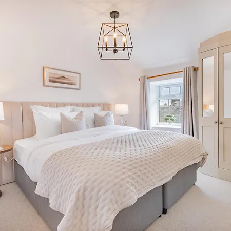 Weavers Newly Converted Luxurious Retreat Holiday home