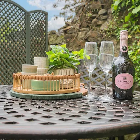 Weavers Newly Converted Luxurious Retreat