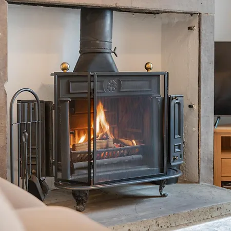 Weavers Newly Converted Luxurious Retreat *