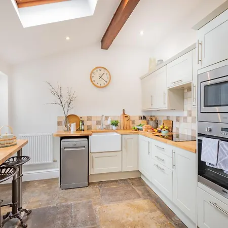 Weavers Newly Converted Luxurious Retreat