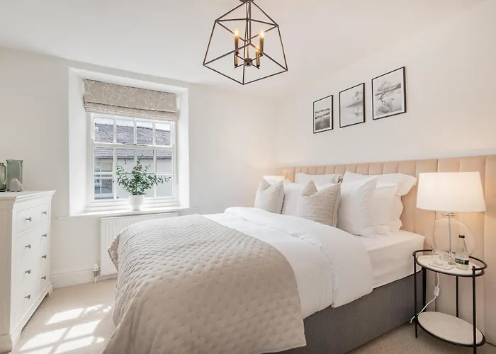 Weavers Newly Converted Luxurious Retreat