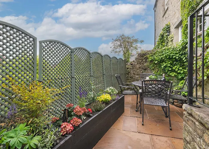 Weavers Newly Converted Luxurious Retreat *