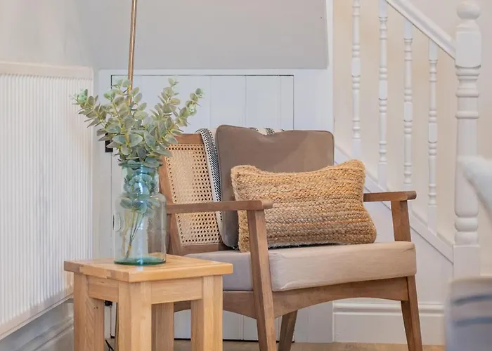 Weavers Newly Converted Luxurious Retreat *